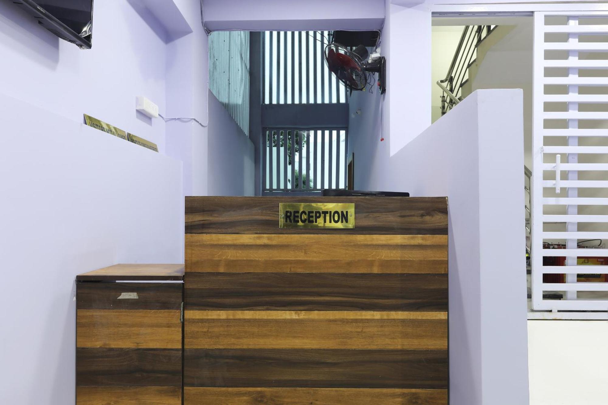 Hotel O La Flora Indore Esterno foto